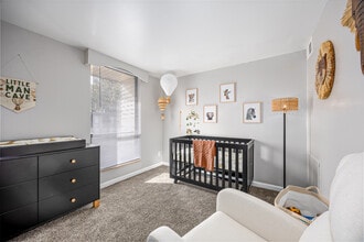 Villages at Eden Crossing in Columbus, OH - Building Photo - Building Photo