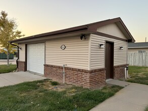 Ponderosa Apartments in Lexington, NE - Building Photo - Building Photo