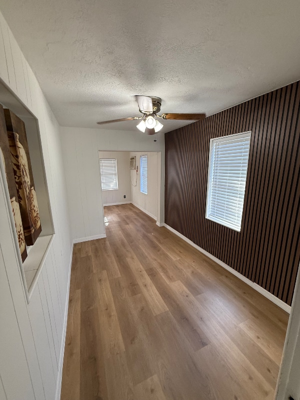 935 21st St S in St. Petersburg, FL - Foto de edificio - Building Photo