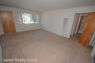 1205 Geraldine Way in Belmont, CA - Building Photo - Building Photo