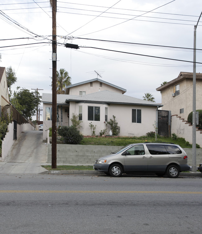 2711 Bellevue Ave in Los Angeles, CA - Building Photo - Building Photo