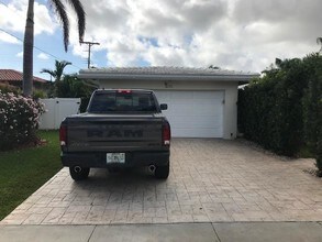 850 W Camino Real in Boca Raton, FL - Building Photo - Building Photo