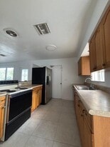 117 SE 4th Ave in Deerfield Beach, FL - Building Photo