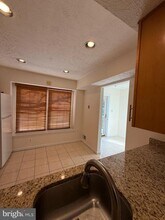 5719 Independence Cir in Alexandria, VA - Building Photo - Building Photo