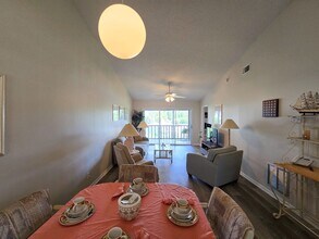 5759 Deer Run Dr in Fort Pierce, FL - Building Photo - Building Photo