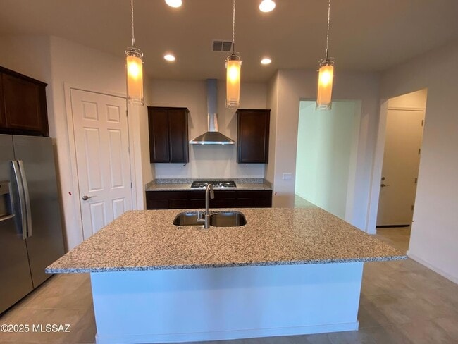 635 E Kalalau Dr in Oro Valley, AZ - Foto de edificio - Building Photo