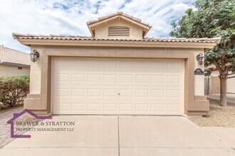 4962 E Holmes Ave in Mesa, AZ - Building Photo - Building Photo