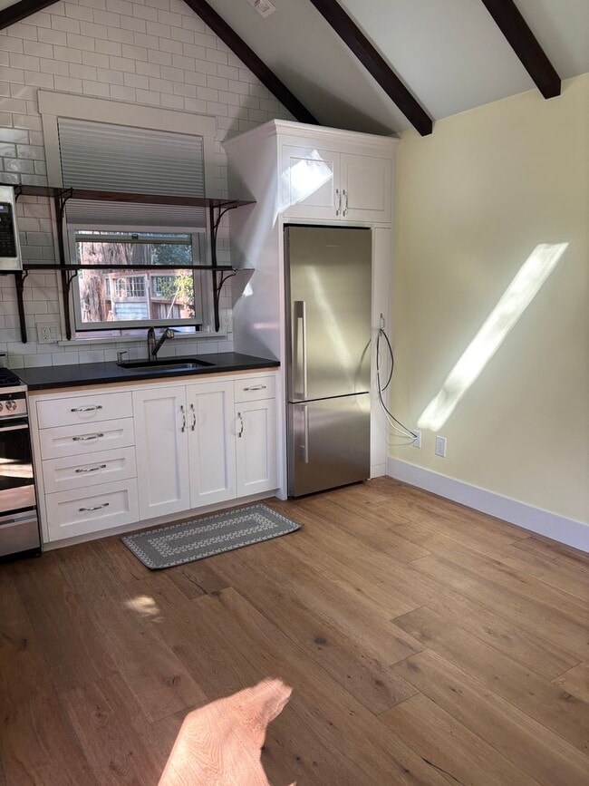 9566 Main St in Penngrove, CA - Building Photo - Building Photo