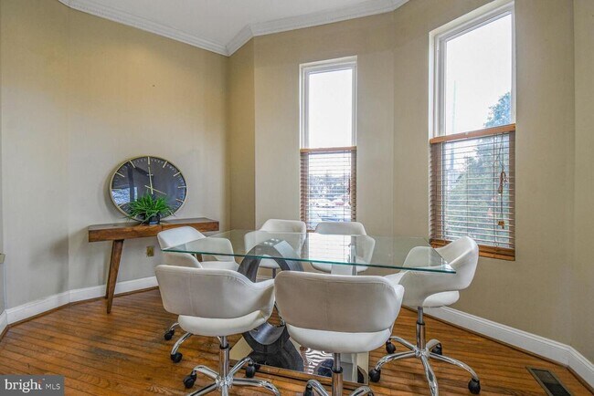 414 Florida Ave NW in Washington, DC - Foto de edificio - Building Photo