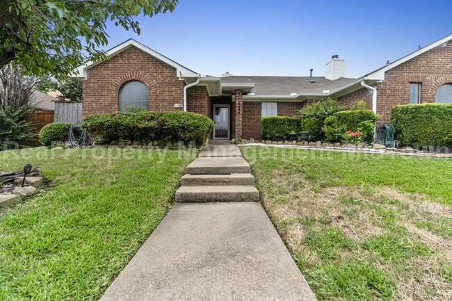 property at 4633 Club Estate Pl