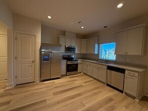 104 Kirkland St in Sanger, TX - Building Photo - Building Photo