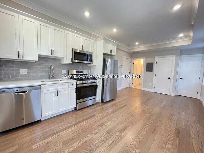 191 Porter St-Unit -5 in Boston, MA - Foto de edificio - Building Photo
