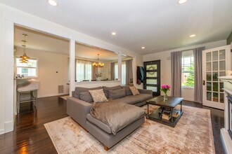 247 Airmount Ave in Ramsey, NJ - Building Photo - Building Photo