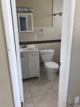 3071 SW 27th Ave, Unit 14 in Miami, FL - Foto de edificio - Building Photo