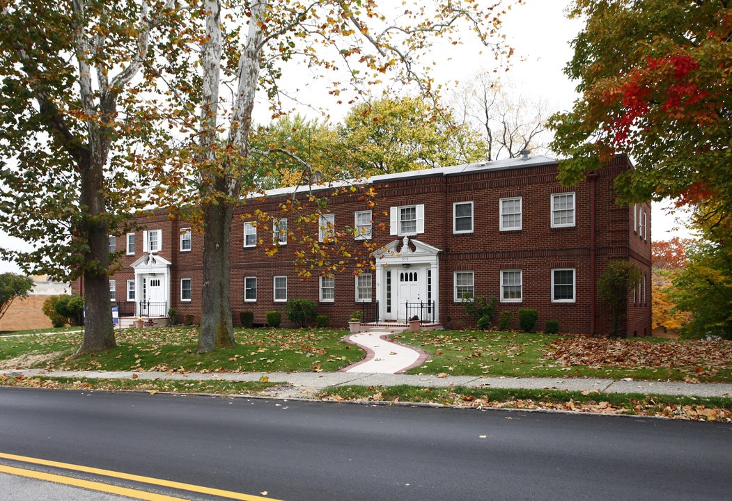 357-359 E State St in Sharon, PA - Building Photo