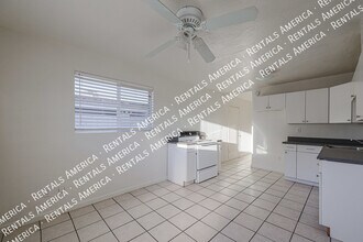 8835 N 28th Ave in Phoenix, AZ - Building Photo - Building Photo