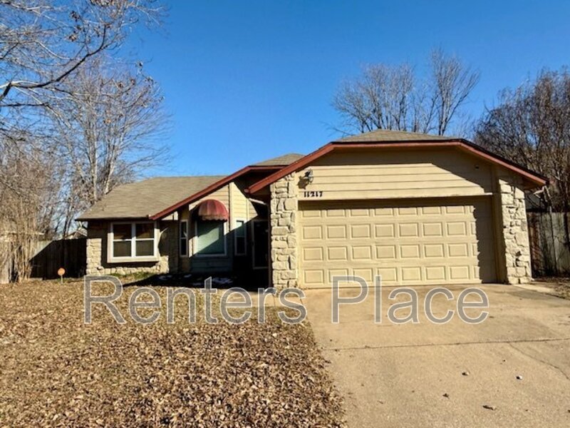 11217 S 108th E Ave in Bixby, OK - Building Photo