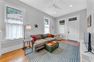 210 Sadie St in San Antonio, TX - Building Photo - Building Photo
