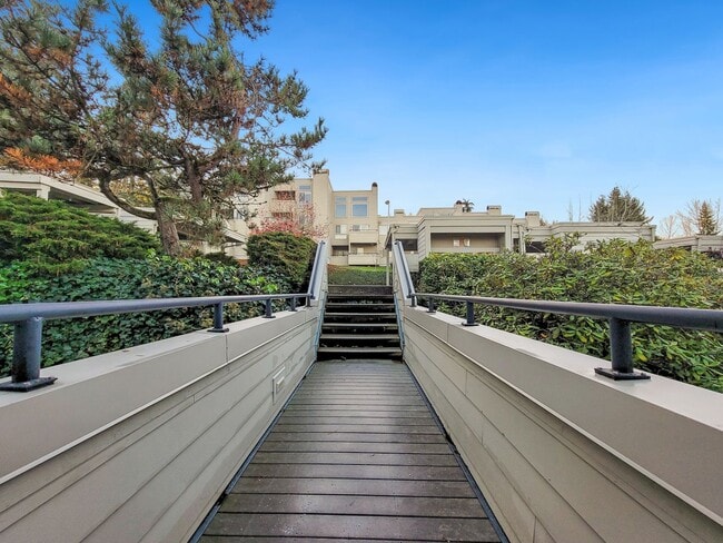 property at 7453 Old Redmond Rd