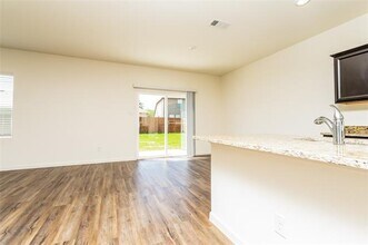 453 Canoe Way in Crowley, TX - Building Photo - Building Photo