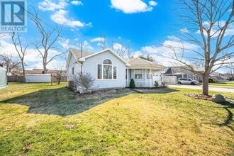 514 Buffalo Rd in Fort Erie, ON - Building Photo - Building Photo