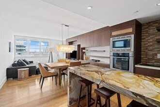 100 Lincoln Rd, Unit 1143 in Miami Beach, FL - Building Photo - Building Photo