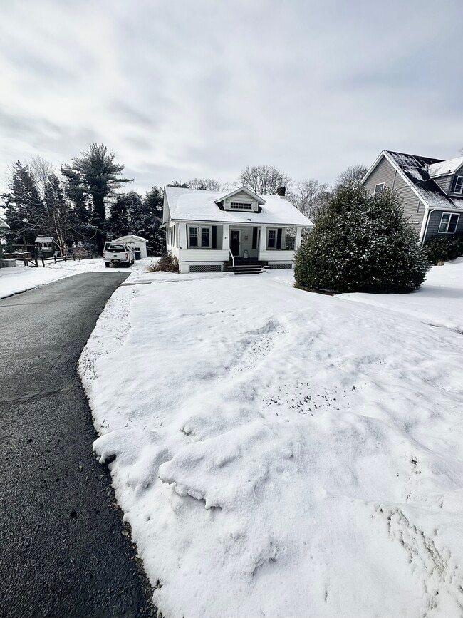 48 Valley Dr in Atlantic Highlands, NJ - Building Photo - Building Photo