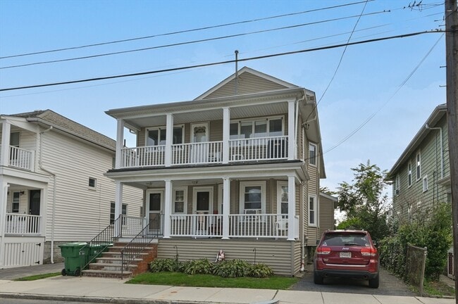 76 Windsor Rd in Medford, MA - Building Photo - Building Photo