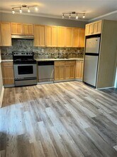 590 NW 40th Ct in Oakland Park, FL - Foto de edificio - Building Photo
