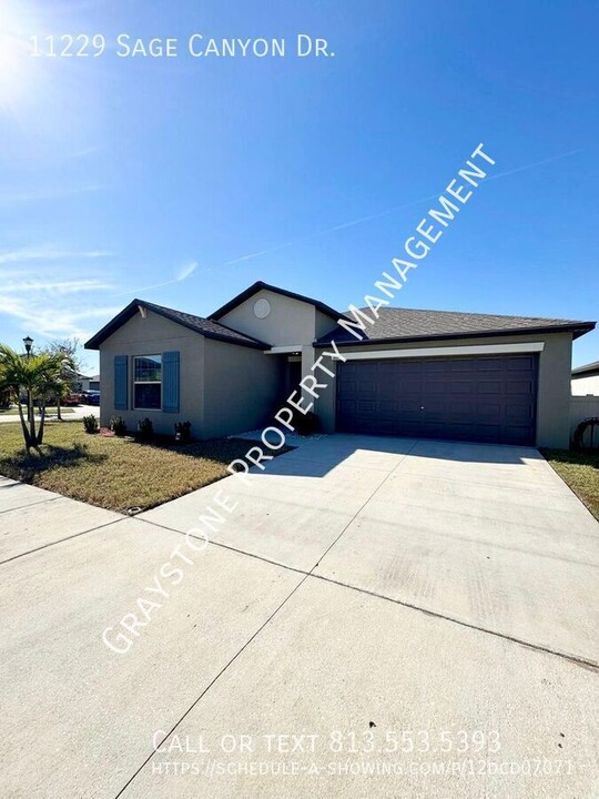 11229 Sage Canyon Dr. in Riverview, FL - Building Photo