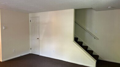 416 1/2 S Main St in Oxford, OH - Building Photo - Building Photo