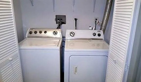 192 Athens St, Unit 1 in Boston, MA - Building Photo