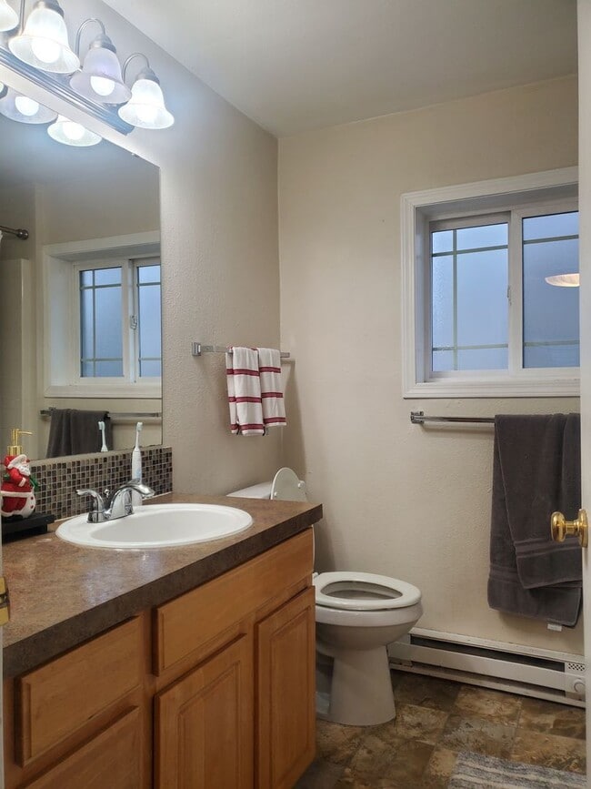 401 15th St NW in Puyallup, WA - Building Photo - Building Photo