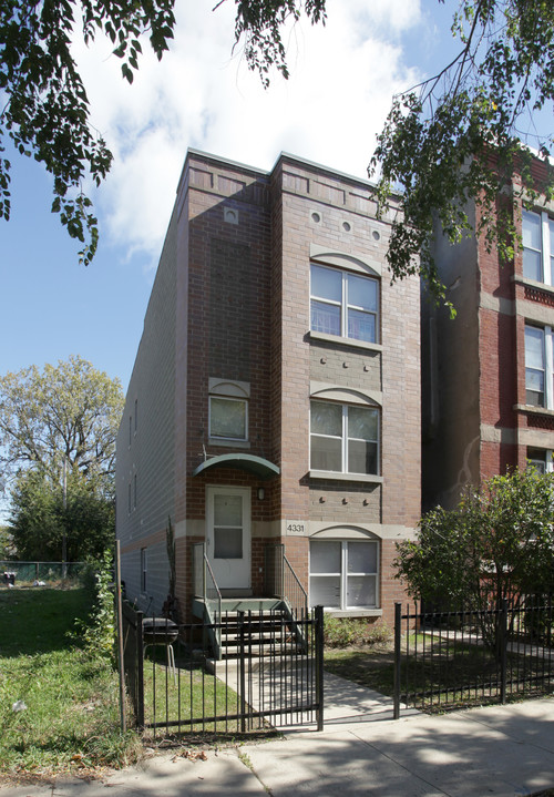 4331 S Ellis Ave in Chicago, IL - Building Photo