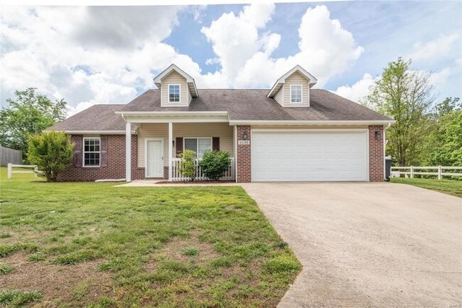 24183 Tanglewood Rd