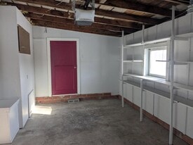 306 S Kirkwood St in Highland, KS - Building Photo