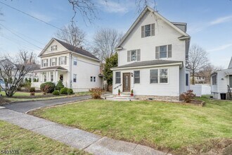 71 Broad St in Summit, NJ - Building Photo - Building Photo