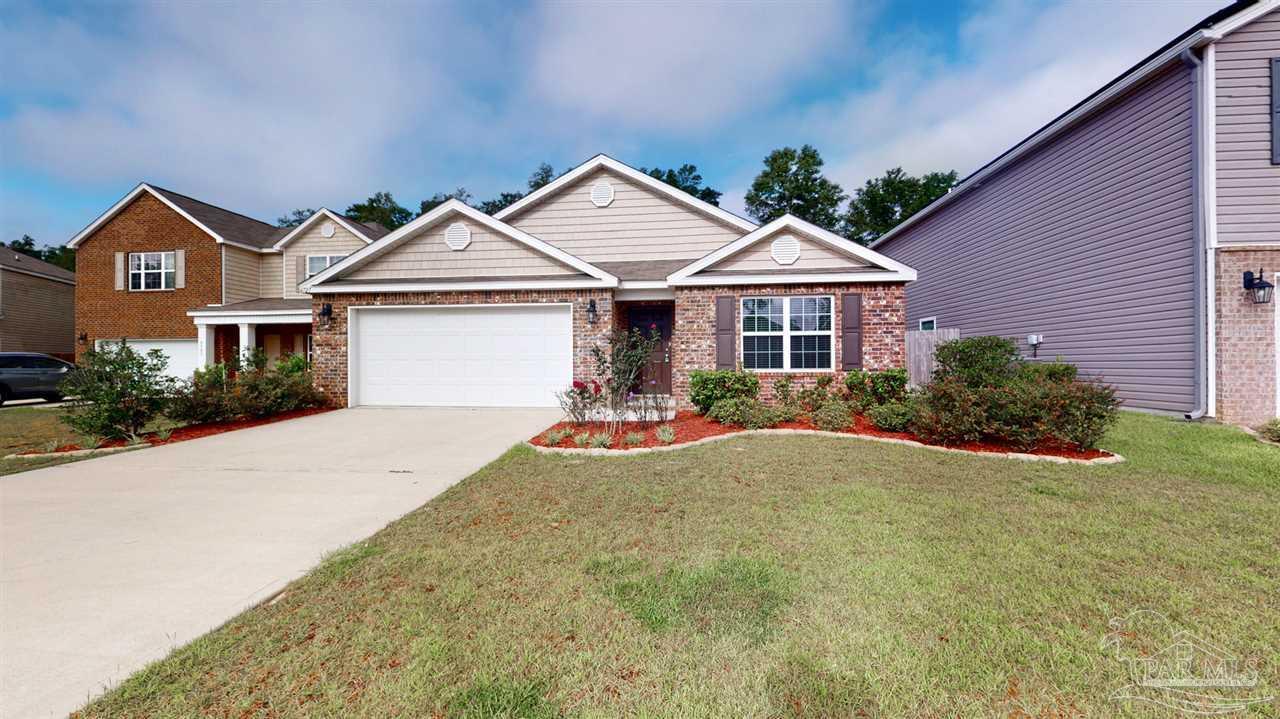 4727 Apple Field Way in Pace, FL - Building Photo