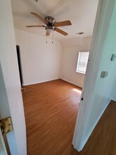 9534 Flora Ave in Overland, MO - Building Photo - Building Photo