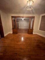 82 Queen St, Unit 82 Queen in Bristol, CT - Building Photo