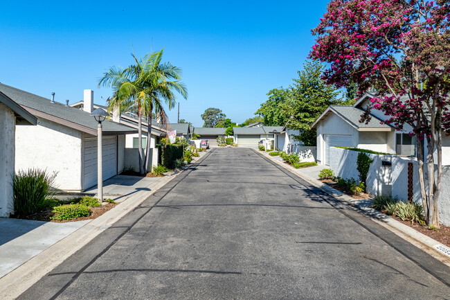 Woodgate in Yorba Linda, CA - Building Photo - Building Photo