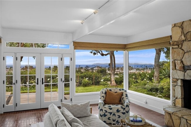 property at 3007 Harbor View Dr