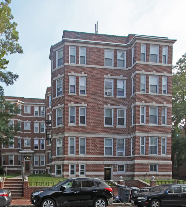 335A Harvard St in Cambridge, MA - Building Photo - Building Photo