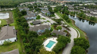 14895 Pleasant Bay Ln in Naples, FL - Building Photo