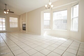 5449 Colin Powell Ave in El Paso, TX - Building Photo - Building Photo