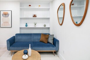 515 W 48th St in New York, NY - Building Photo