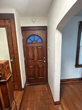 323 Onyx Ave in Mount Oliver, PA - Building Photo - Building Photo