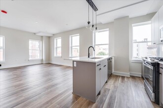 237 Washington St-Unit -302 in Hoboken, NJ - Building Photo - Building Photo