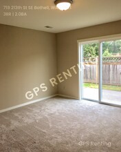 719 213th St SE in Bothell, WA - Building Photo - Building Photo