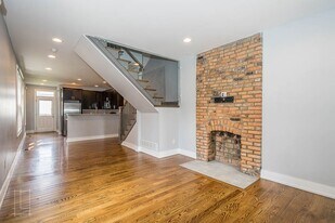 160-162-162 E 3rd Ave in Columbus, OH - Building Photo